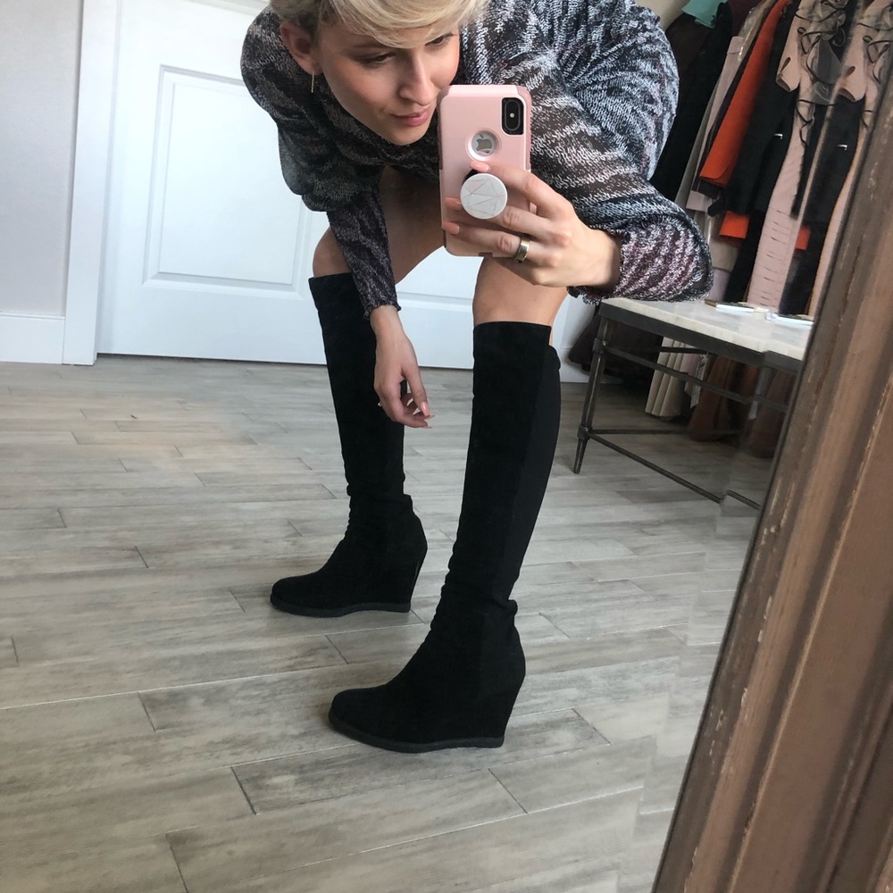 STUART WEITZMAN DEMISWOON OTK WEDGE BOOTS